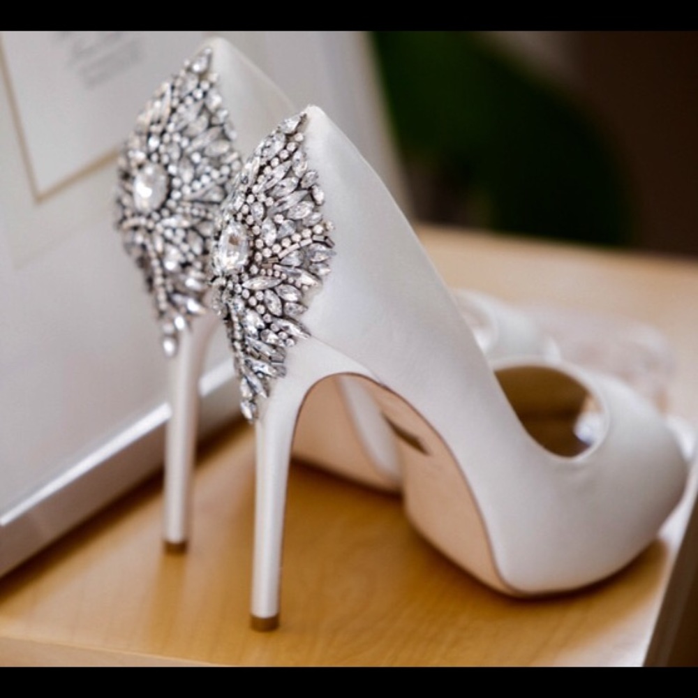 Badgley Mischka Kiara Platform Pump